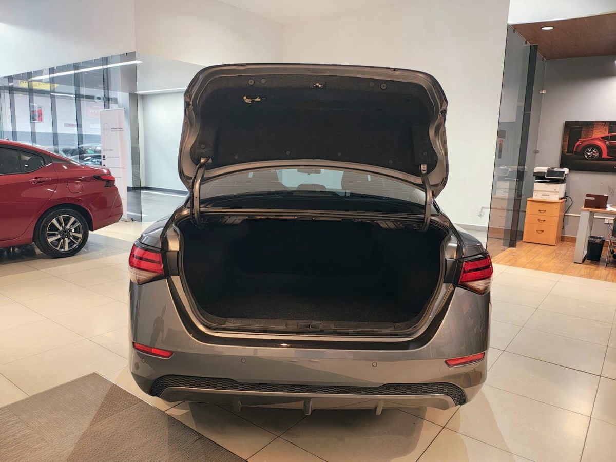 2024 Nissan Sentra 4p Sense L4/2.0 Man