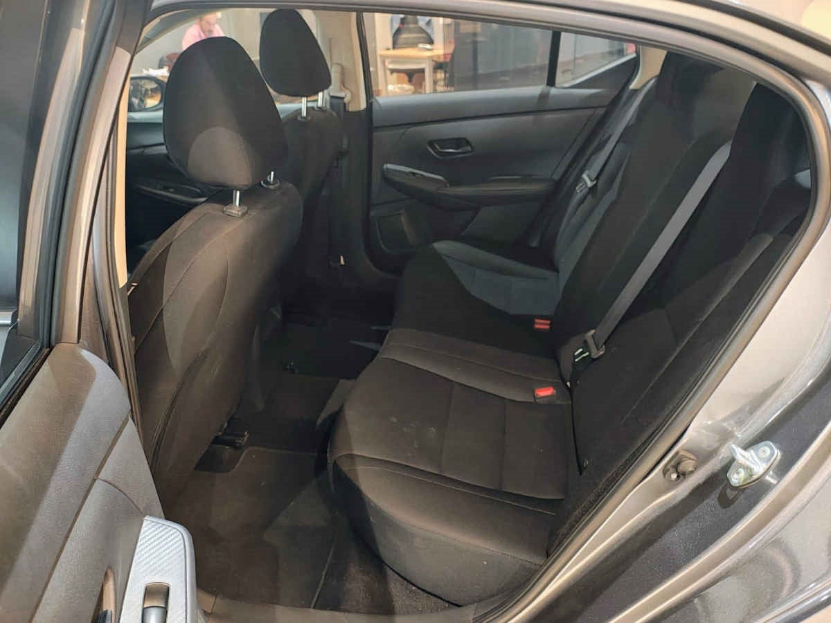 2024 Nissan Sentra 4p Sense L4/2.0 Man