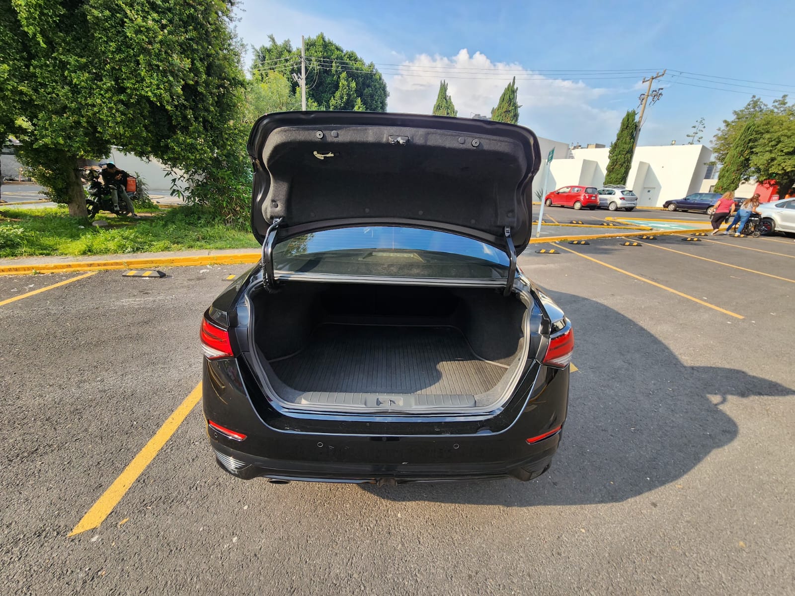 2024 Nissan SENTRA 4P SR L42.0 AUT