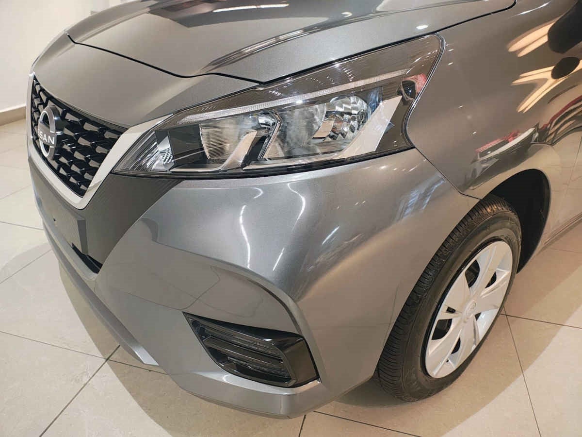 2024 Nissan March 5p Sense L4/1.6 Man