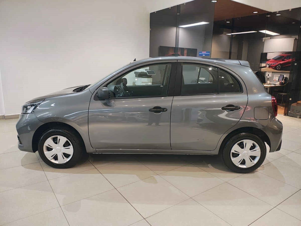 2024 Nissan March 5p Sense L4/1.6 Man