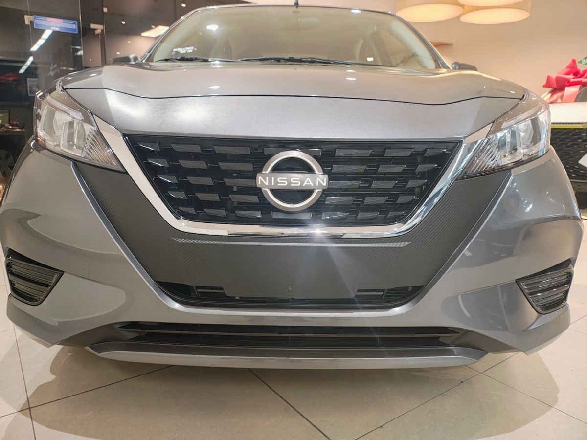 2024 Nissan March 5p Sense L4/1.6 Man