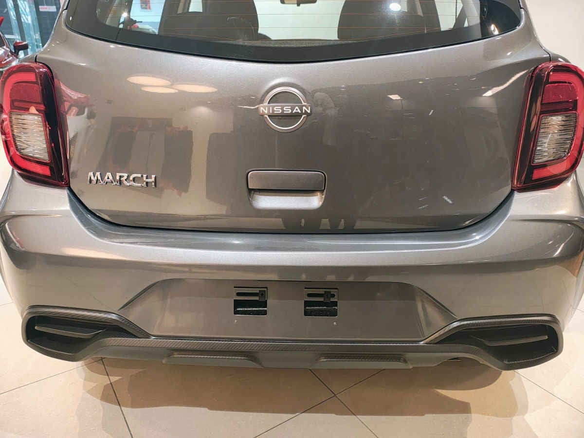 2024 Nissan March 5p Sense L4/1.6 Man