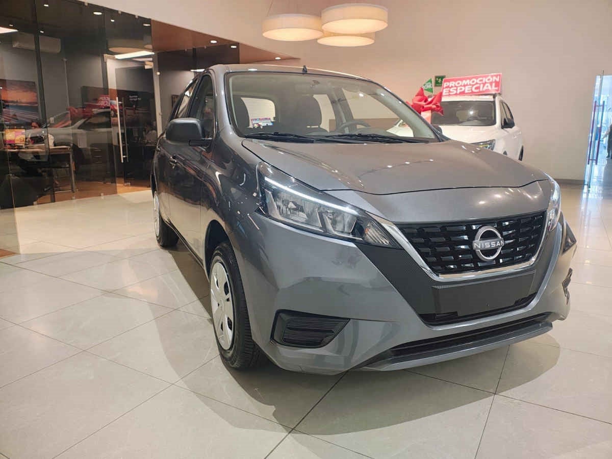 2024 Nissan March 5p Sense L4/1.6 Man