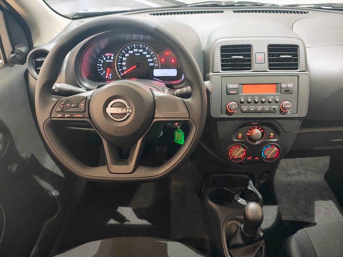 2024 Nissan March 5p Sense L4/1.6 Man