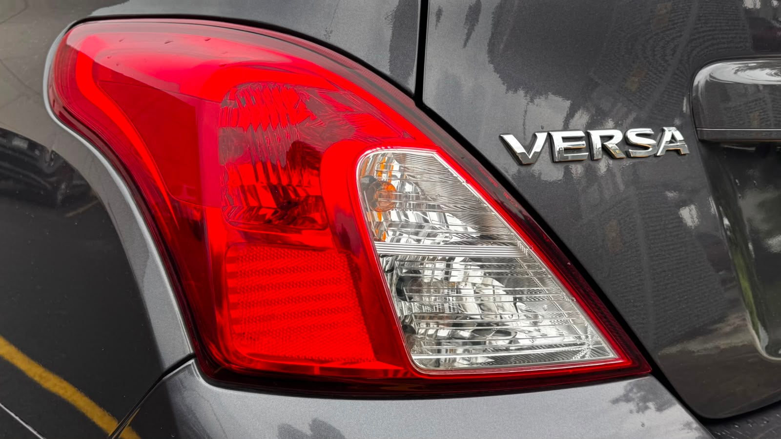 2019 Nissan VERSA 4 PTS ADVANCE TA AAC VE F NIEBLA RA-16