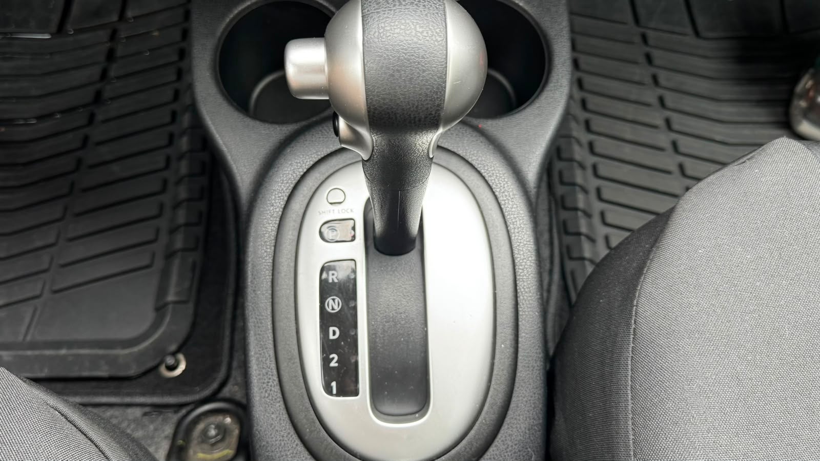 2019 Nissan VERSA 4 PTS ADVANCE TA AAC VE F NIEBLA RA-16