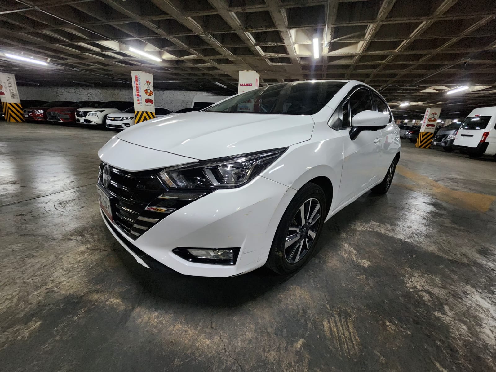 2025 Nissan VERSA 4P ADVANCE L41.6 MAN
