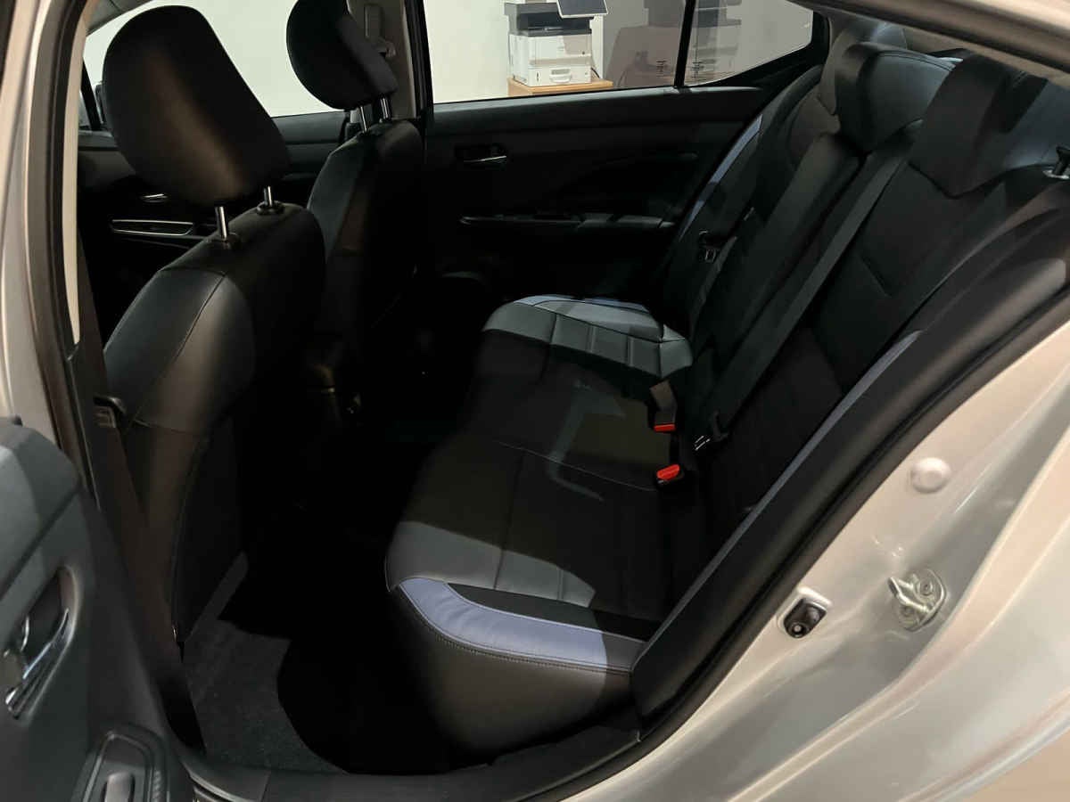 2024 Nissan Versa 4p Exclusive L4/1.6 Aut