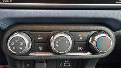 2024 Nissan VERSA 4P ADVANCE L41.6 AUT