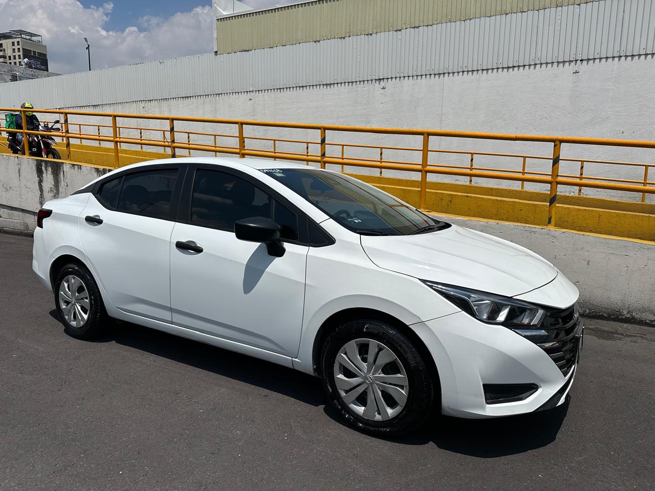 2024 Nissan VERSA 4P SENSE L41.6 MAN
