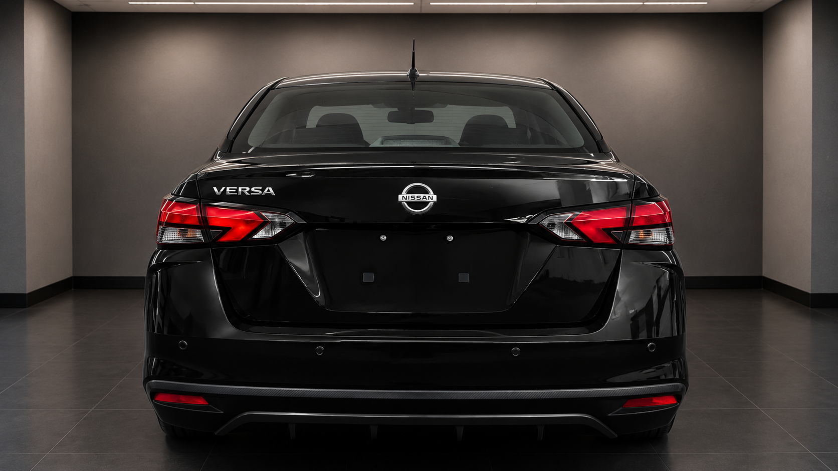 2024 Nissan VERSA 4P ADVANCE L41.6 MAN