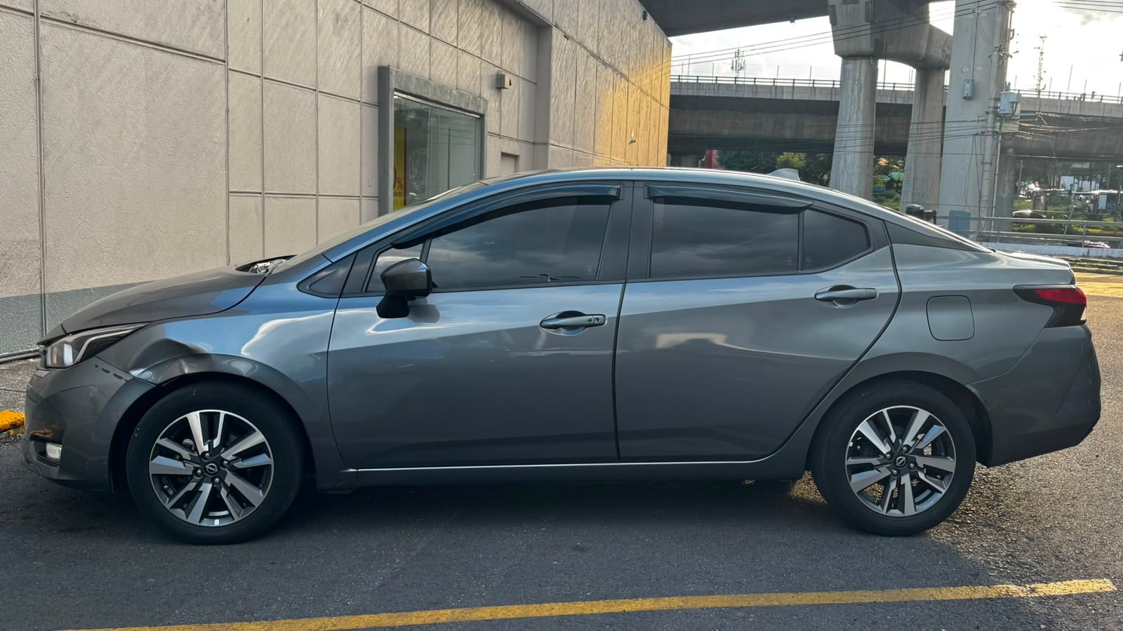 2024 Nissan VERSA 4P ADVANCE L41.6 MAN