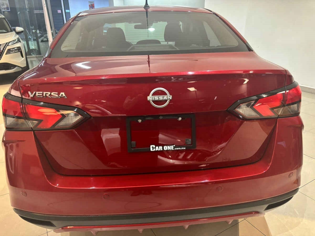 2023 Nissan Versa 4p Advance L4/1.6 Aut