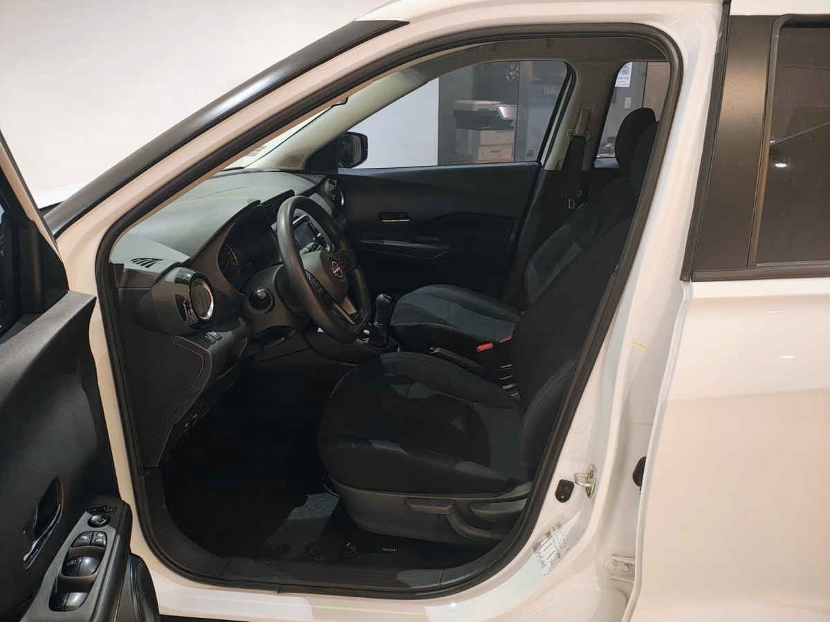 2024 Nissan Kicks 5p Advance L4/1.6 Man