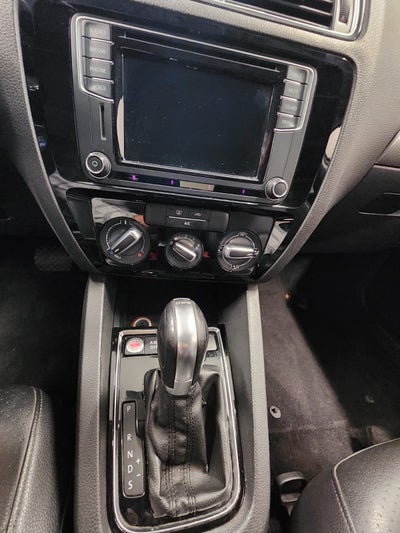 2016 Volkswagen JETTA 4 PTS TDI DSG BL PIEL QC F NIEBLA RA-16