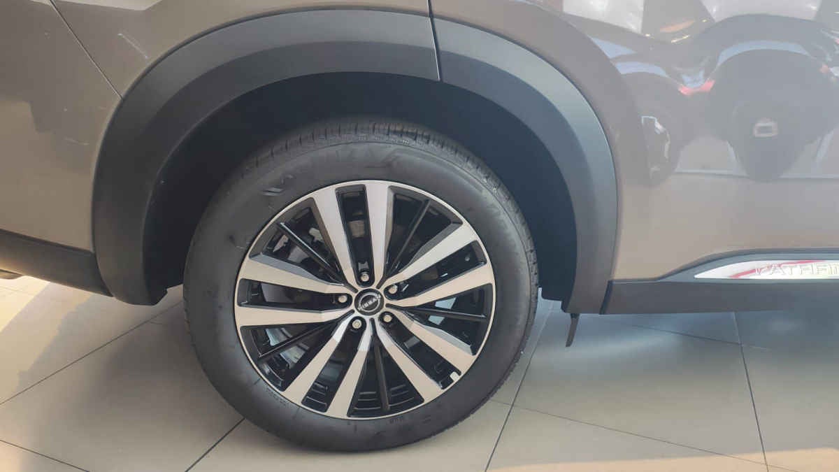 2024 Nissan Pathfinder 5p Platinum V6/3.5 Aut