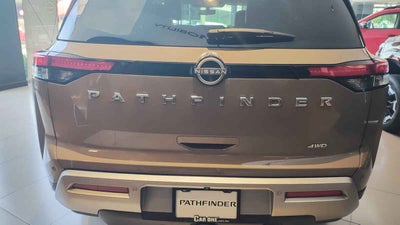 2024 Nissan Pathfinder 5p Platinum V6/3.5 Aut