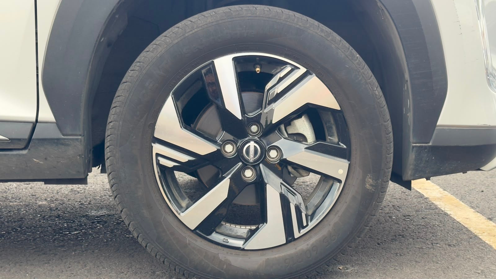 2025 Nissan MAGNITE MAGNITE EXCLUSIVE MT
