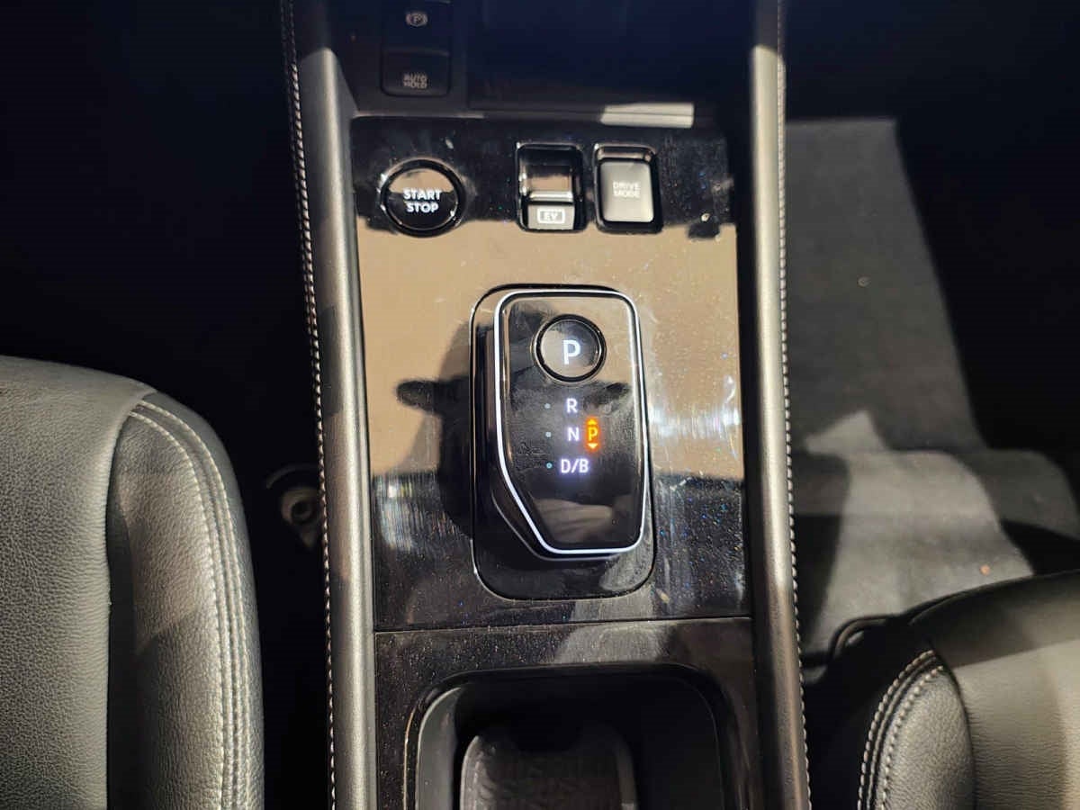 2024 Nissan Kicks 5p Platinum e-Power HEV L3/1.2 Aut