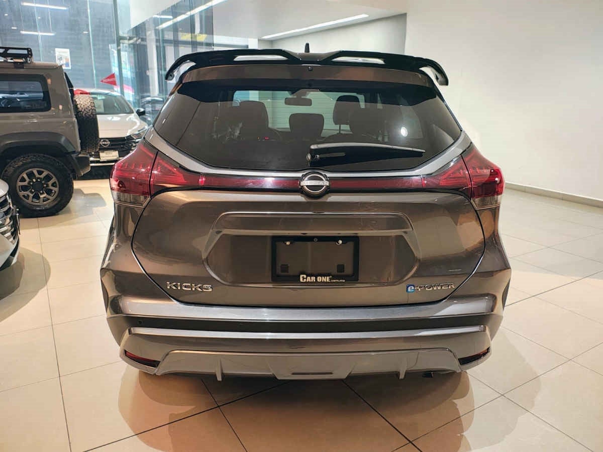 2024 Nissan Kicks 5p Platinum e-Power HEV L3/1.2 Aut